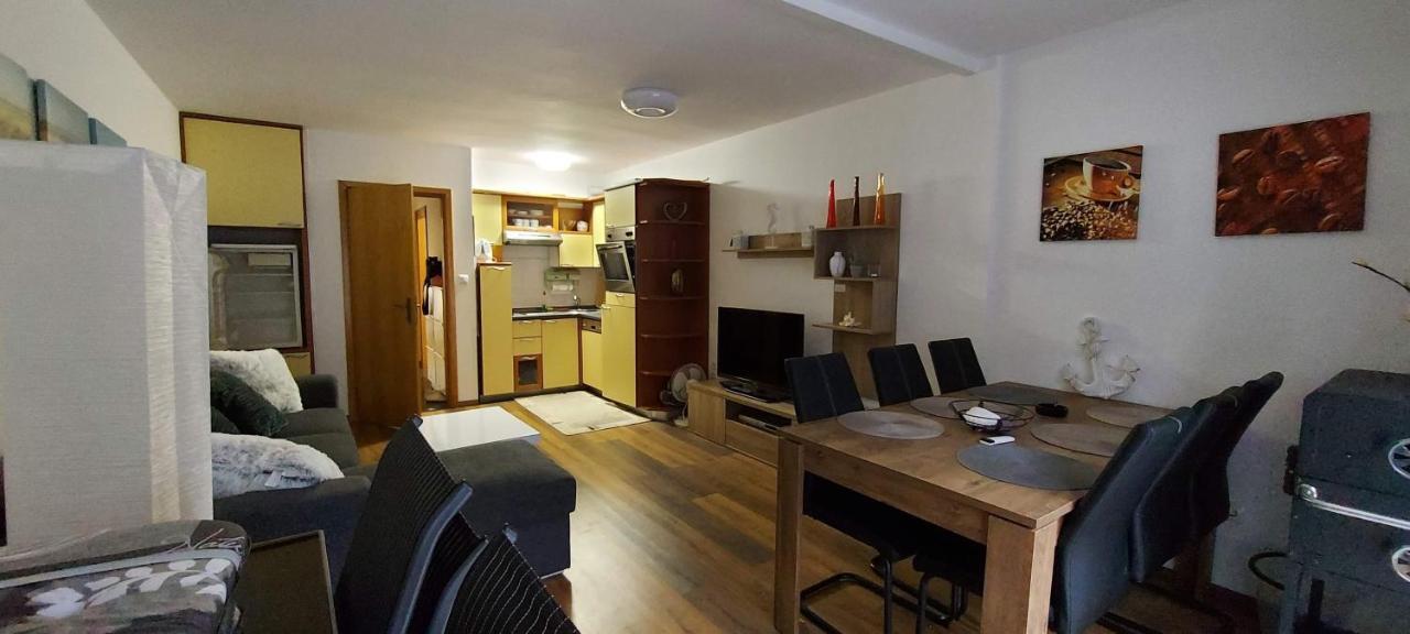 Apartment Zara Dramalj Buitenkant foto